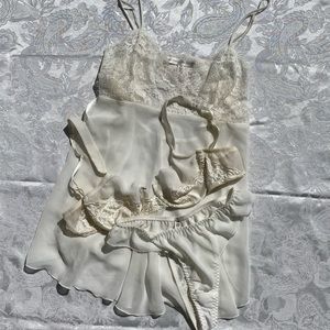 *** SOLD Vintage Victoria Secret 3 piece set
